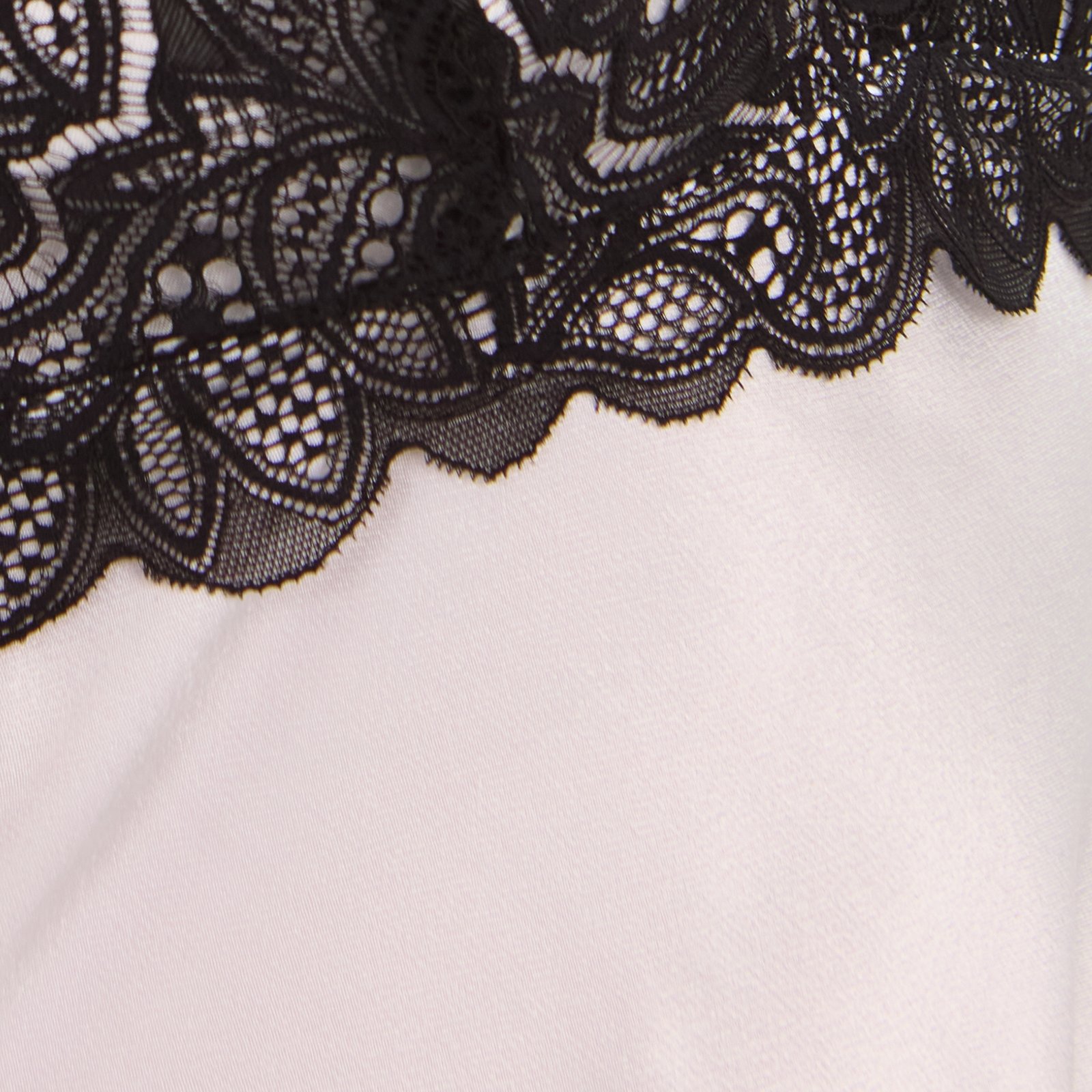 BLUSA ISIS OFF WHITE E PRETO
